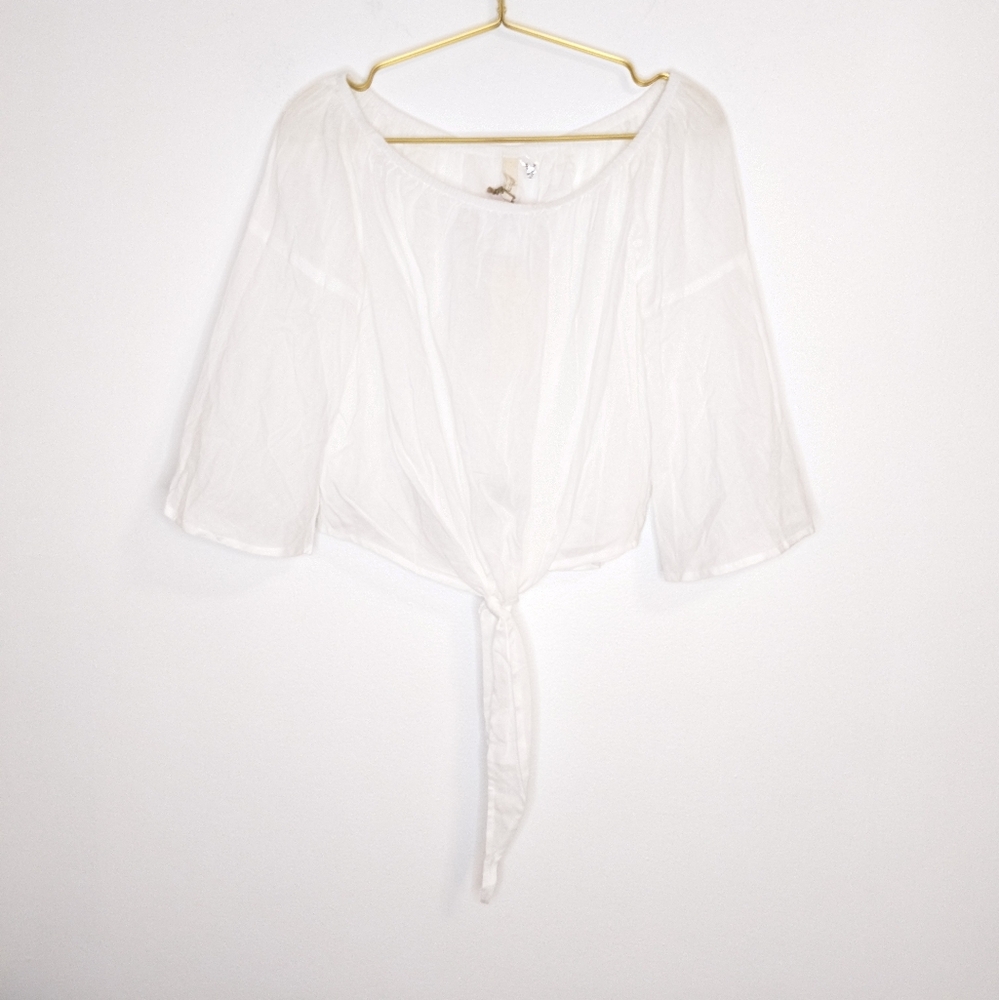 NWT Elan Medium White Cropped Off the‎ Shoulder Tie Front Bell Sleeves Top